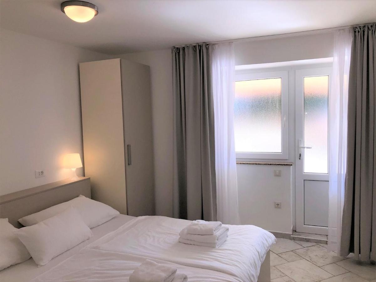 Apartments Trlika Kampor المظهر الخارجي الصورة