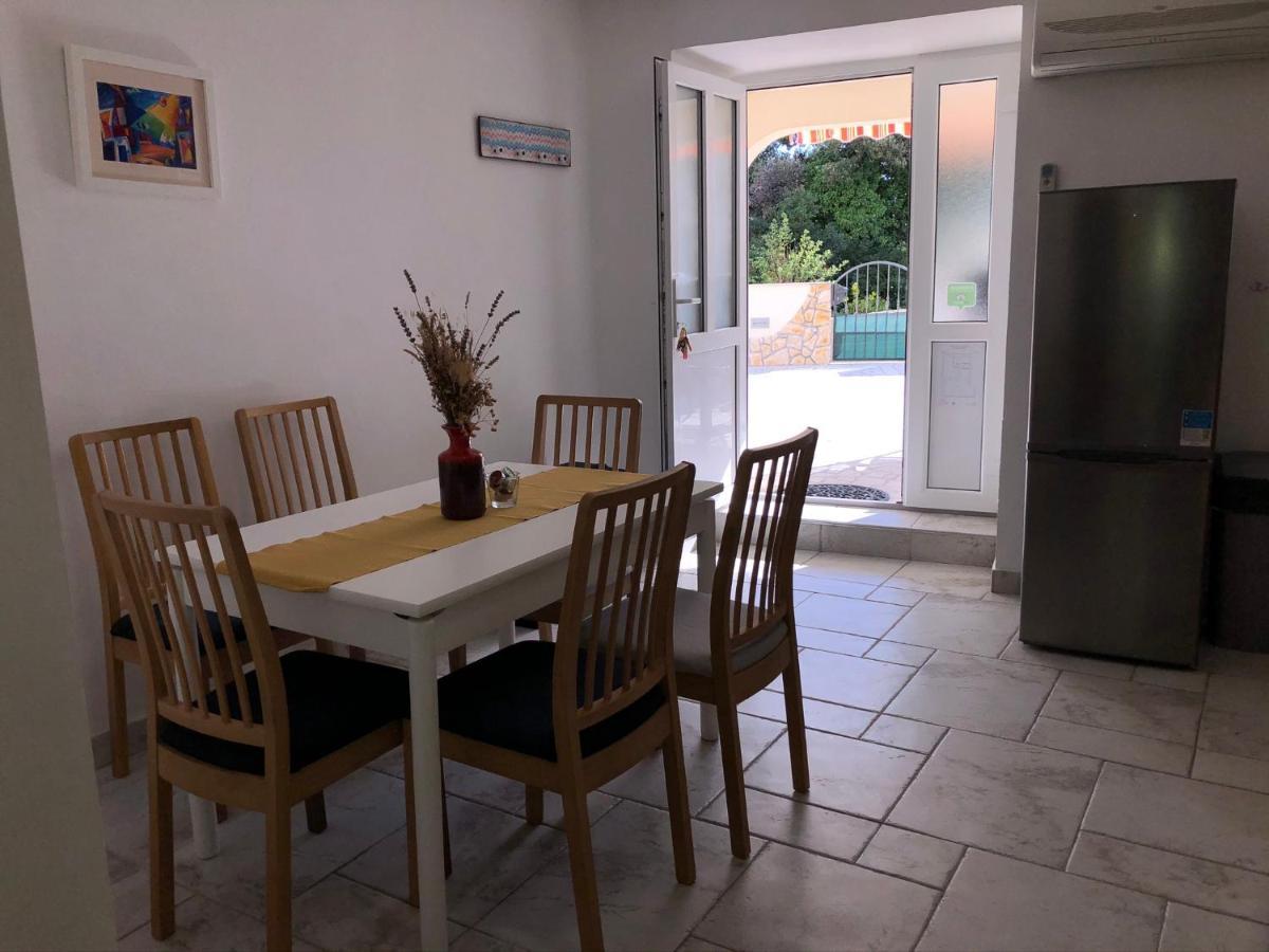 Apartments Trlika Kampor المظهر الخارجي الصورة