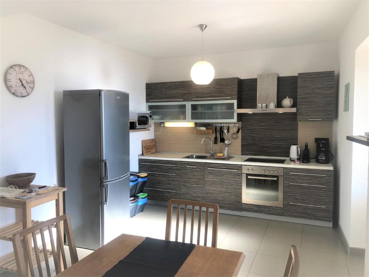 Apartments Trlika Kampor المظهر الخارجي الصورة