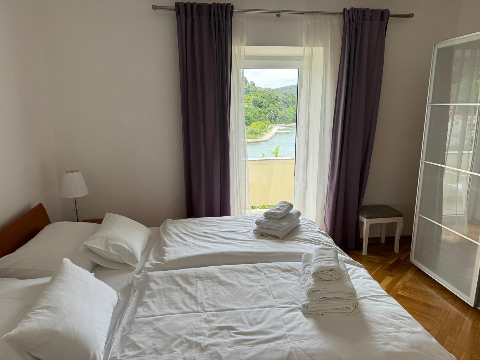 Apartments Trlika Kampor المظهر الخارجي الصورة